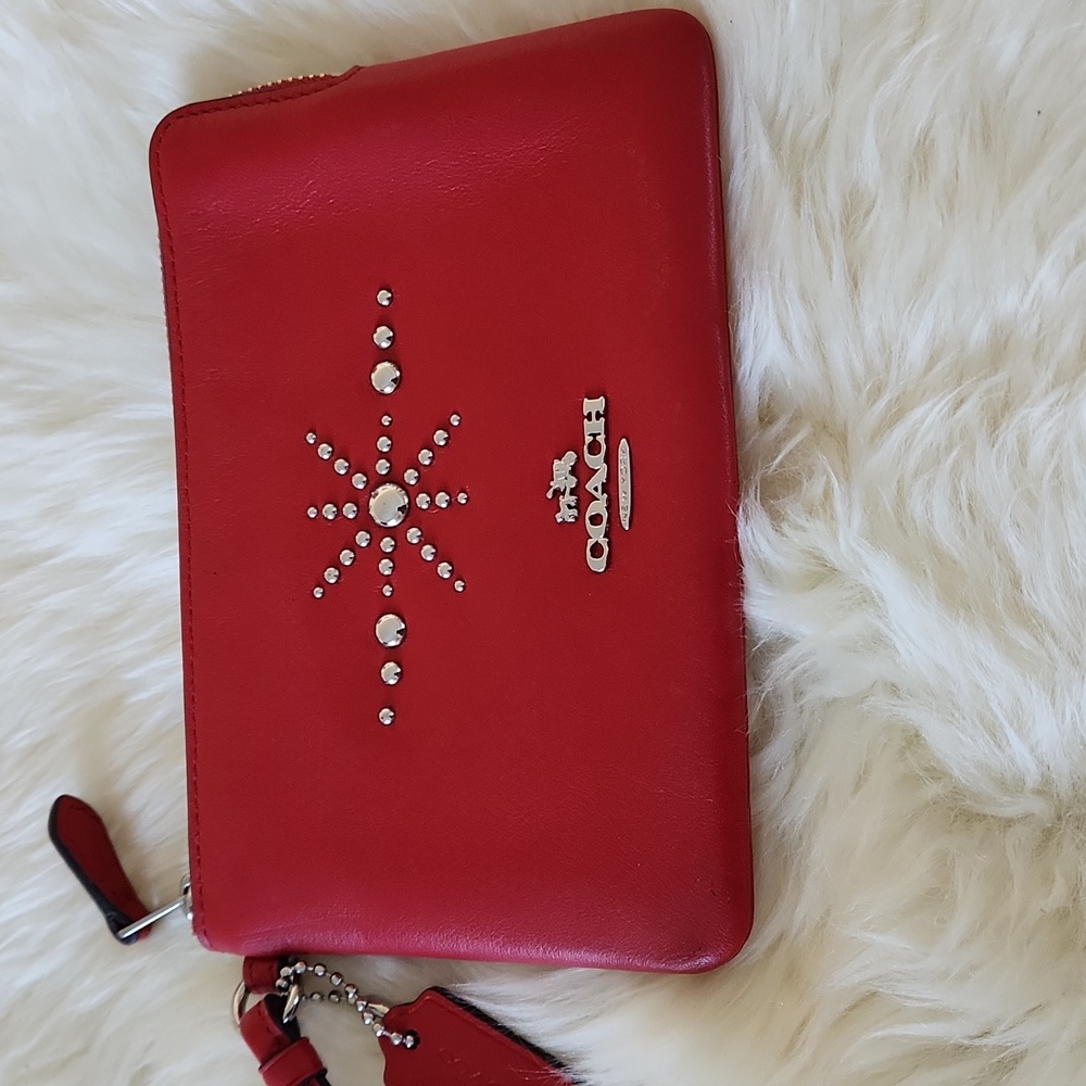 Beautiful Coach Red Leather With Western Rivets Corner Zip Wristlet Wallet ♥️🤠 - Picture 12 of 12